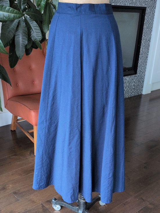 tra howard Dresses & Skirts - 100% Virgin Wool Vintage Navy A-Line Maxi Skirt